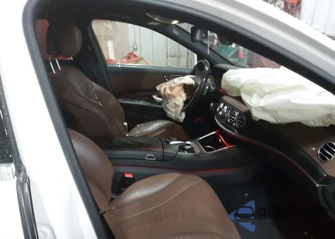 2016 Mercedes-Benz S 550 4Matic z USA, uszkodzony, nr VIN WDDUG8FB7GA214952